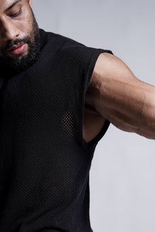 DROP SHOULDER KNIT CUT-OFF - BLACK