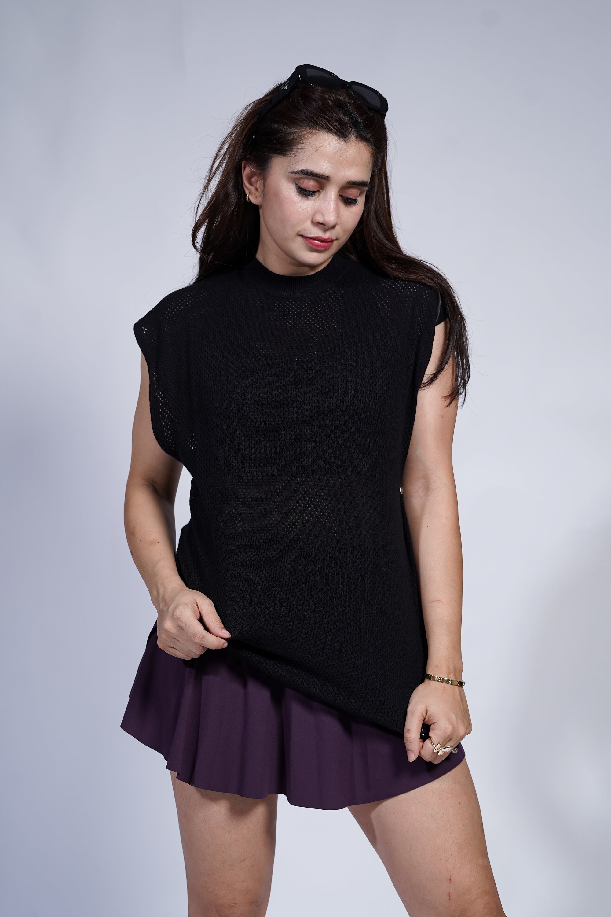DROP SHOULDER KNIT CUT-OFF - BLACK