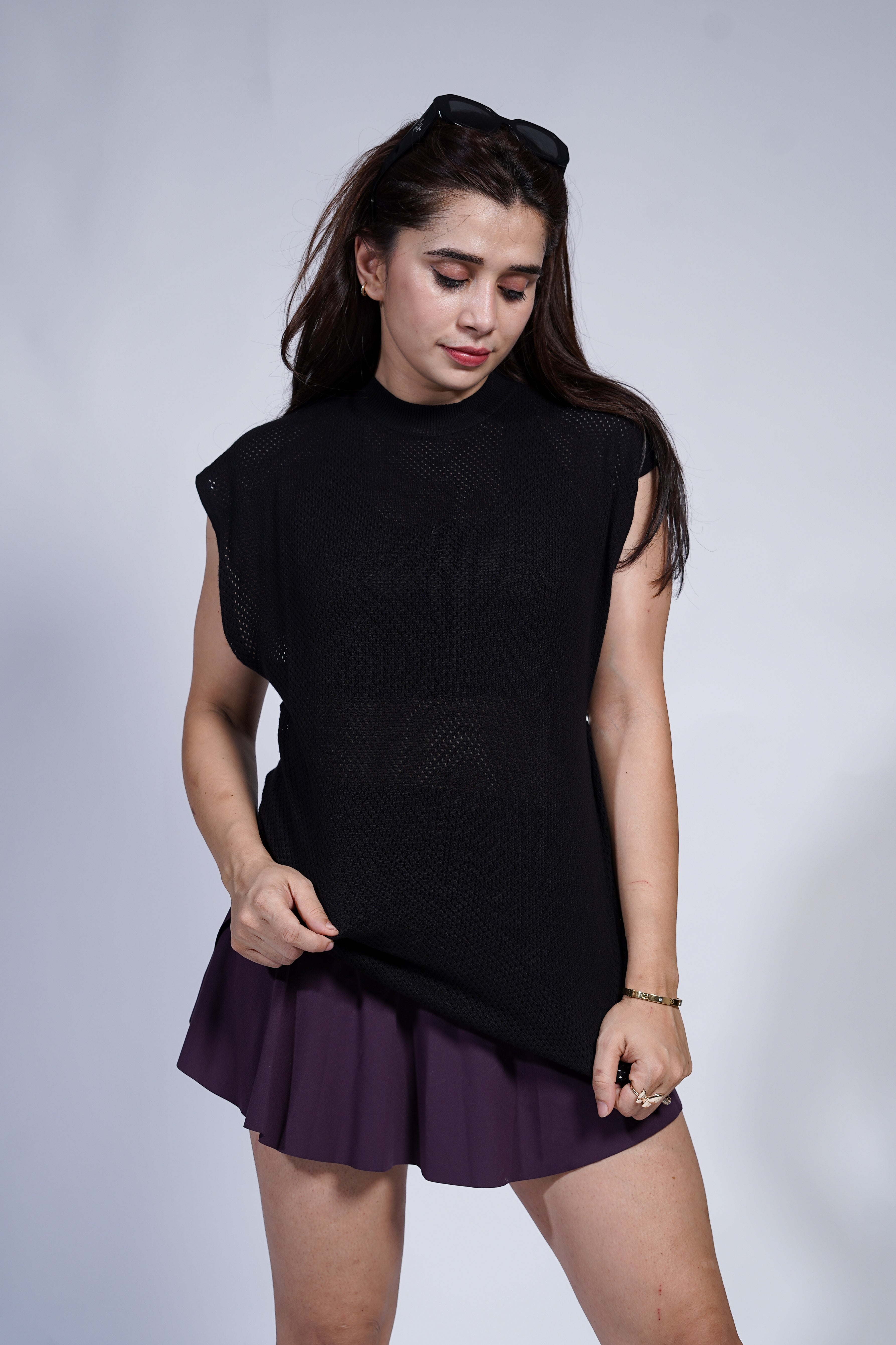 DROP SHOULDER KNIT CUT-OFF - BLACK