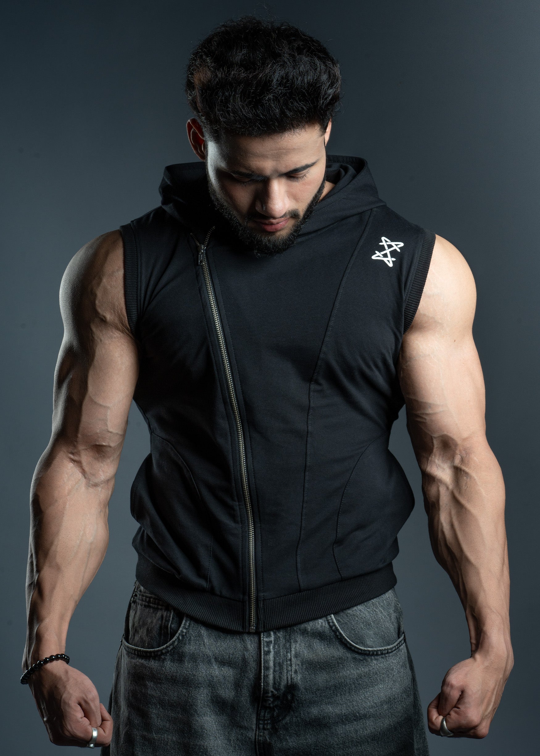 ARMFLEX SLEEVELESS ZIP HOODIE Best Price in 2024 at LAYERZZ LAYERZZ